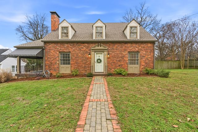 1410 E Riverwood Dr, Nashville, TN 37216