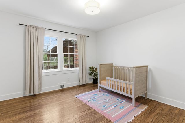 1410 E Riverwood Dr, Nashville, TN 37216