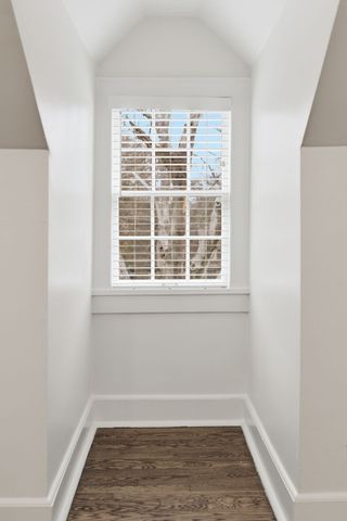 1410 E Riverwood Dr, Nashville, TN 37216