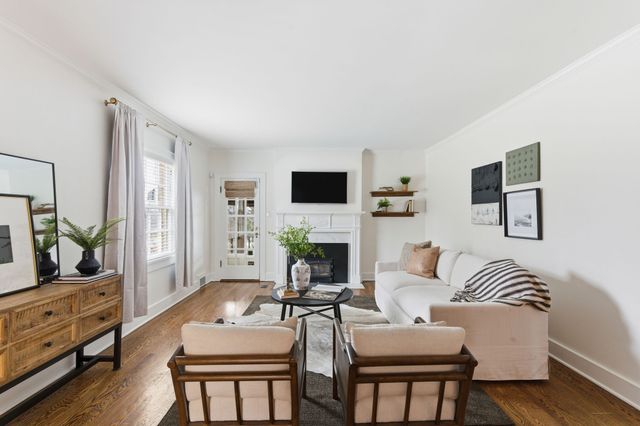 1410 E Riverwood Dr, Nashville, TN 37216