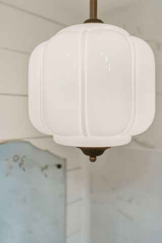 1410 E Riverwood Dr, Nashville, TN 37216