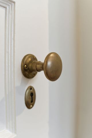 1410 E Riverwood Dr, Nashville, TN 37216