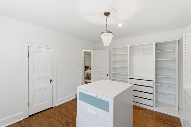 1410 E Riverwood Dr, Nashville, TN 37216