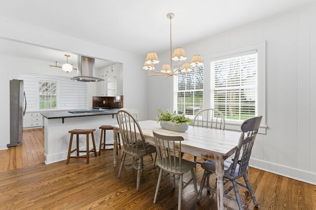 1410 E Riverwood Dr, Nashville, TN 37216