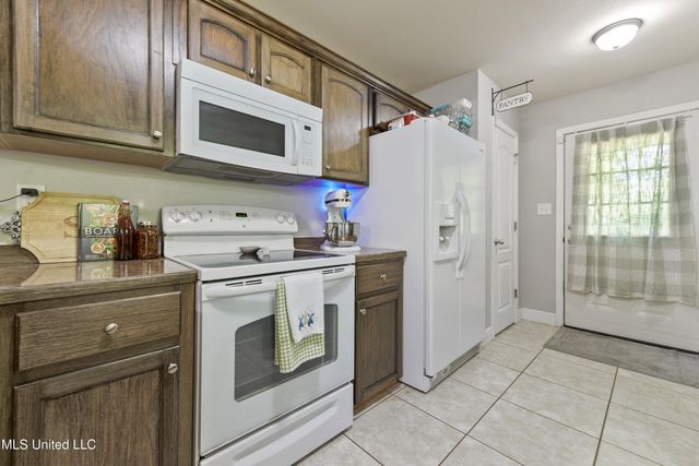 22807 Alamosa Drive, Moss Point, MS 39562