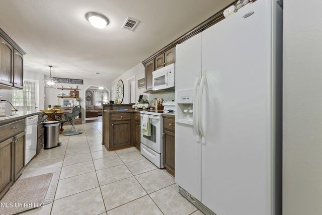 22807 Alamosa Drive, Moss Point, MS 39562