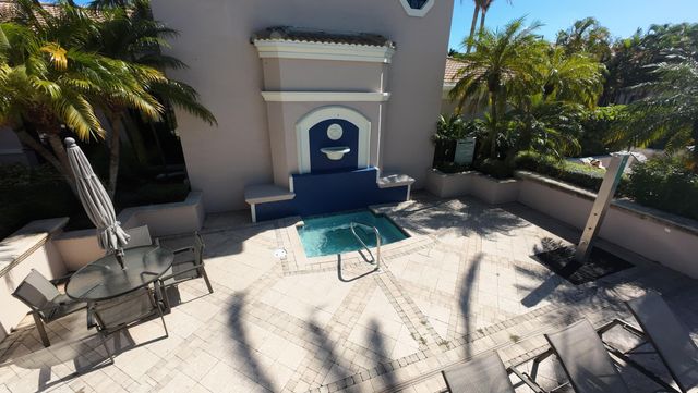 2805 Veronia Drive 204, Palm Beach Gardens, FL 33410