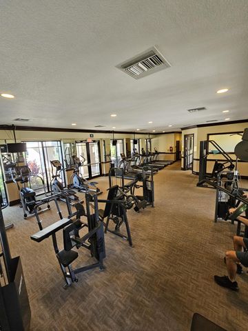 2805 Veronia Drive 204, Palm Beach Gardens, FL 33410