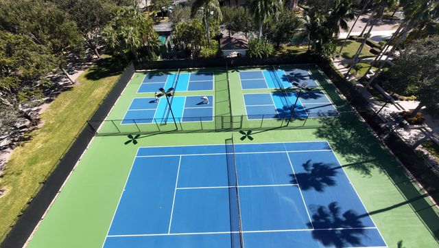 2805 Veronia Drive 204, Palm Beach Gardens, FL 33410