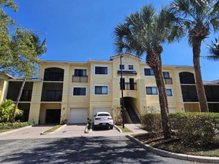 2805 Veronia Drive 204, Palm Beach Gardens, FL 33410