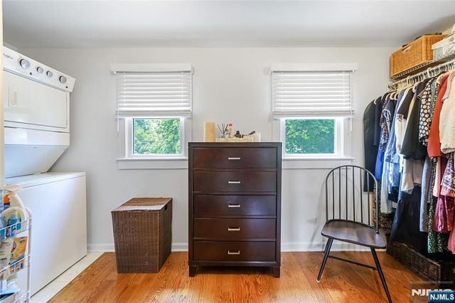 22 Center Street, Midland Park, NJ 07432