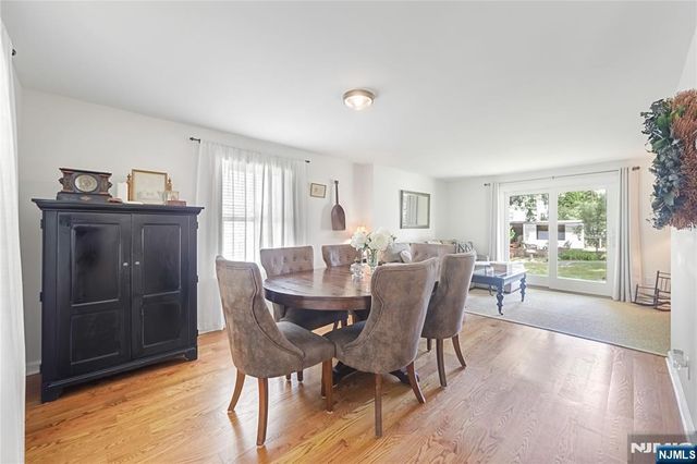 22 Center Street, Midland Park, NJ 07432
