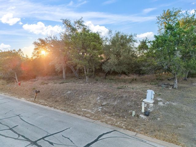 18813 Kelly DR, Lago Vista, TX 78645