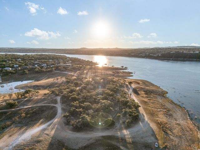 18813 Kelly DR, Lago Vista, TX 78645