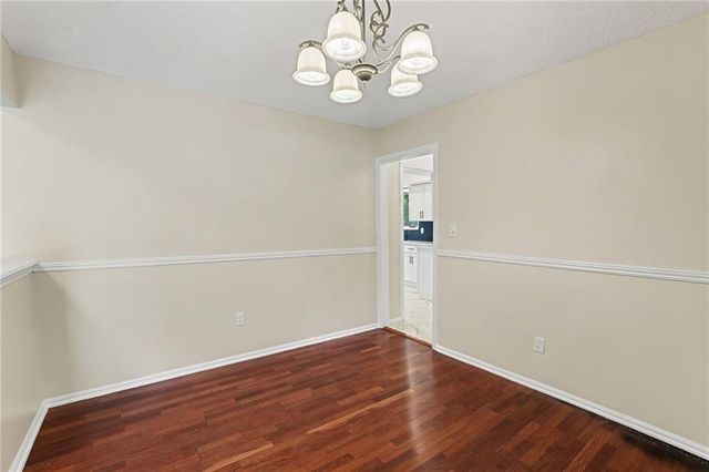 821 NE Cedar Street, Lee's Summit, MO 64086