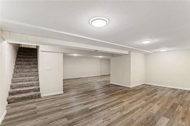 821 NE Cedar Street, Lee's Summit, MO 64086