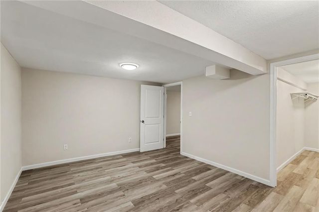 821 NE Cedar Street, Lee's Summit, MO 64086