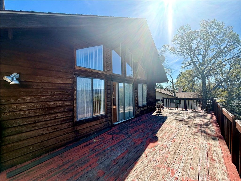 Image 24 of property listing at 20764 Powder Horn, Hidden Valley Lake, CA 95467