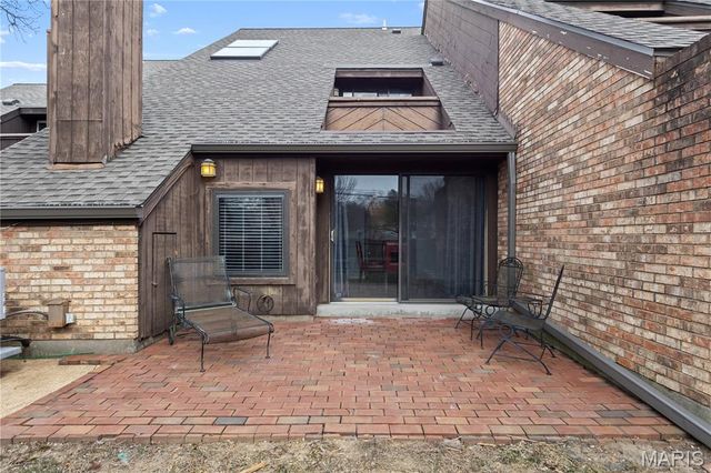 913 Maison Ladue Drive, St Louis, MO 63141