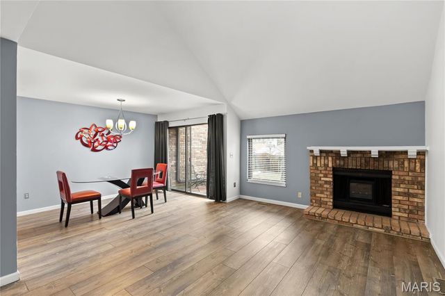 913 Maison Ladue Drive, St Louis, MO 63141