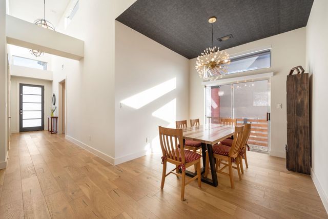 3006 Garden Villa LN, Austin, TX 78704