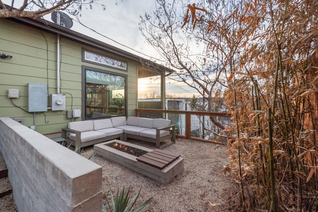 3006 Garden Villa LN, Austin, TX 78704