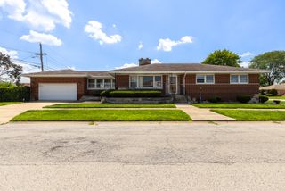 427 Luella Avenue, Calumet City, IL 60409