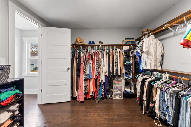 6106 N LYNN AVENUE, Tampa, FL 33604