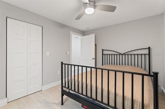 6106 N LYNN AVENUE, Tampa, FL 33604