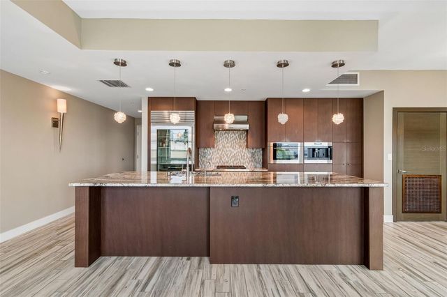 1120 E KENNEDY BOULEVARD W 1030, Tampa, FL 33602