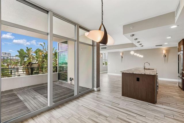 1120 E KENNEDY BOULEVARD W 1030, Tampa, FL 33602