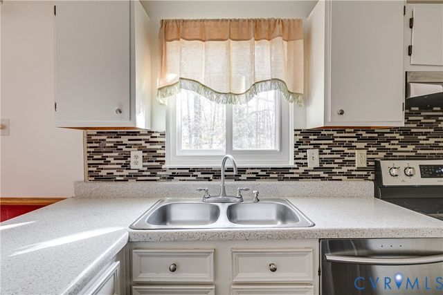 749 Sturgis Dr, Chesterfield, VA 23236