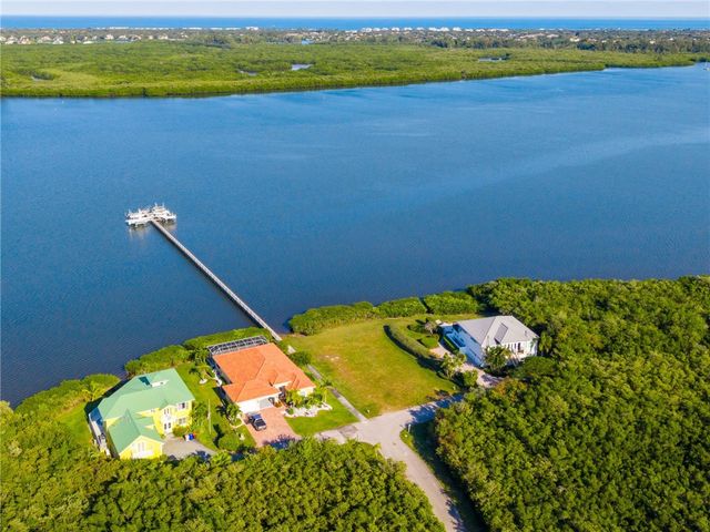 7410 29th Court, Vero Beach, FL 32967