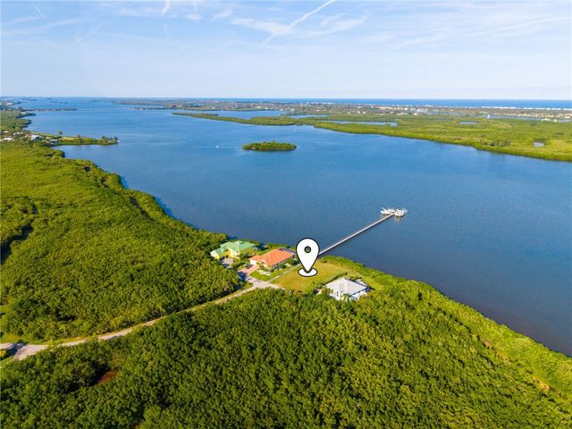 7410 29th Court, Vero Beach, FL 32967