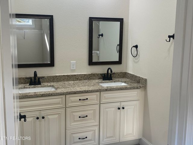 233 Albemarle Circle, Fairfield Glade, TN 38558