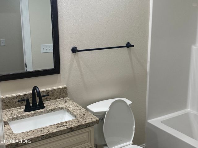 233 Albemarle Circle, Fairfield Glade, TN 38558