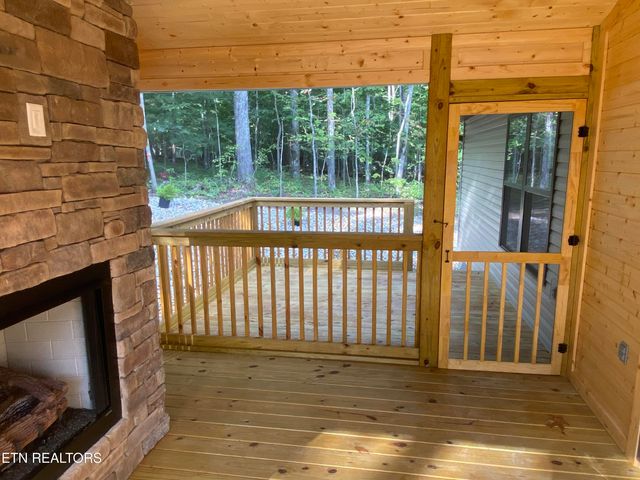 233 Albemarle Circle, Fairfield Glade, TN 38558