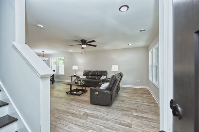 146 N Trigg Ave Unit 120, Gallatin, TN 37066