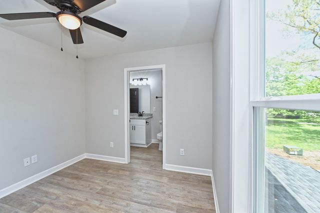 146 N Trigg Ave Unit 120, Gallatin, TN 37066