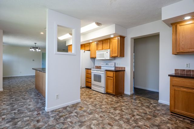 301 N Grant Street, Galien, MI 49113