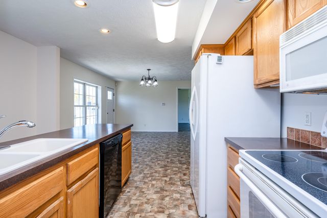 301 N Grant Street, Galien, MI 49113