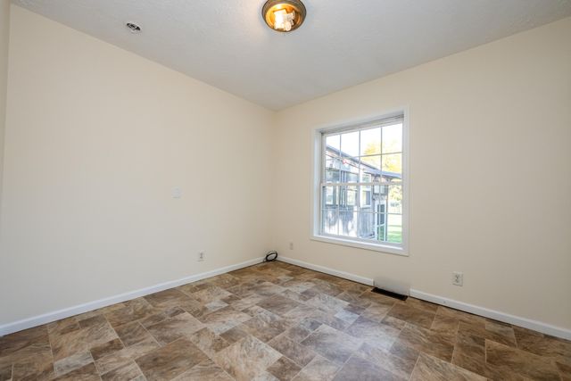 301 N Grant Street, Galien, MI 49113