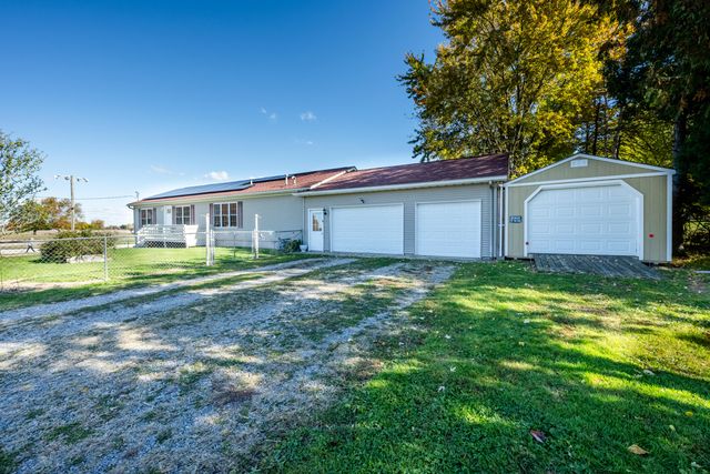 301 N Grant Street, Galien, MI 49113