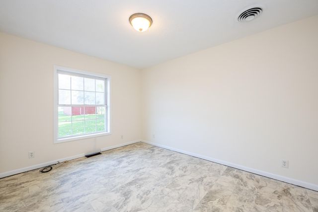 301 N Grant Street, Galien, MI 49113