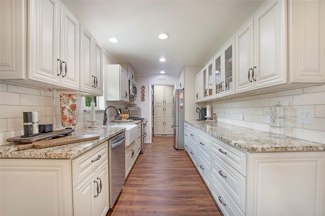 1202 Carroll Drive, Garland, TX 75041