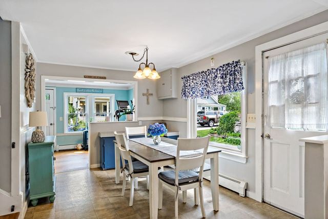 37 Platt Street, Bristol, RI 02809
