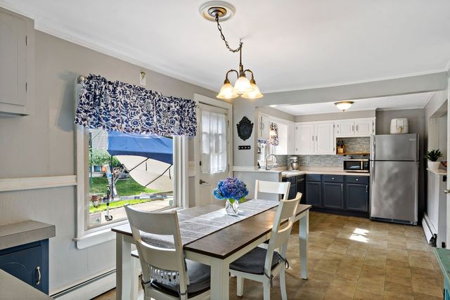 37 Platt Street, Bristol, RI 02809