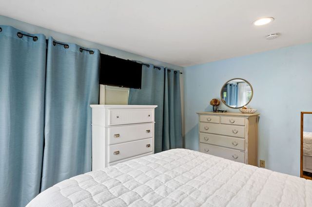 37 Platt Street, Bristol, RI 02809