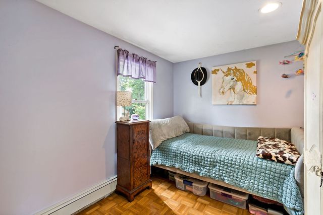 37 Platt Street, Bristol, RI 02809
