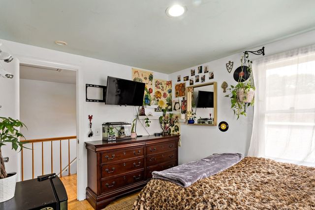 37 Platt Street, Bristol, RI 02809